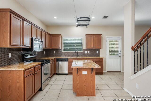 Listing photo id 11 for 9550 Nueces Canyon