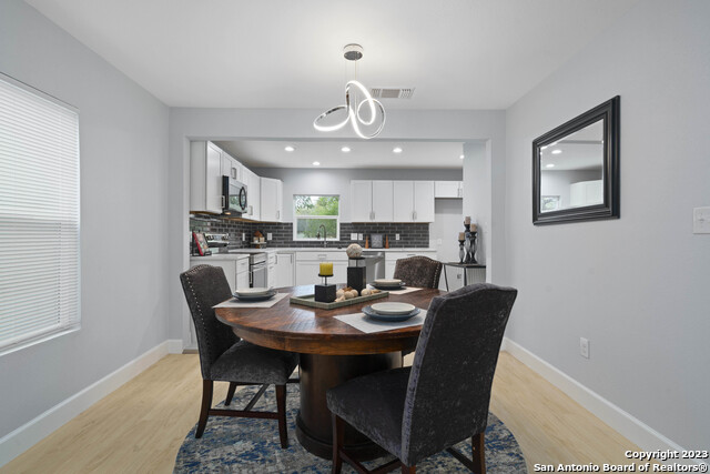 Image 10 of 30 For 333 Haggin St