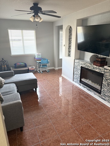 Image 17 of 43 For 6923 Grapevine