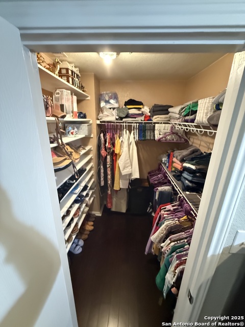 Image 36 of 43 For 6923 Grapevine