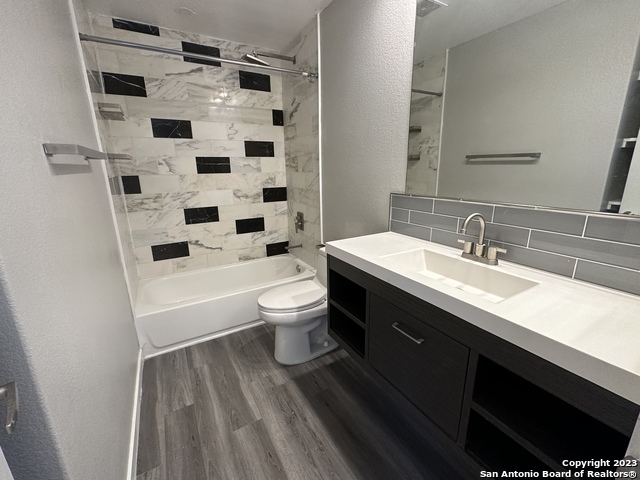 Image 17 of 24 For 7323 Snowden Rd  2303