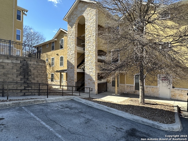 Image 2 of 24 For 7323 Snowden Rd  2303