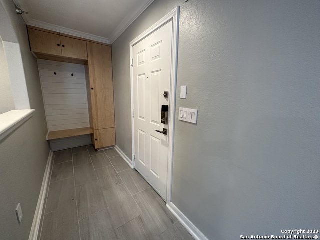 Image 5 of 24 For 7323 Snowden Rd  2303