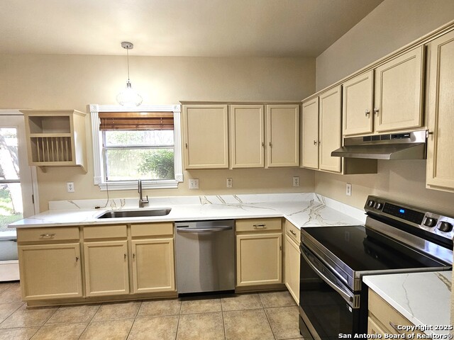 Image 11 of 34 For 1125 Berry Creek