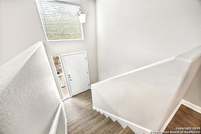 Image 10 of 45 For 122 Rush Haven F093