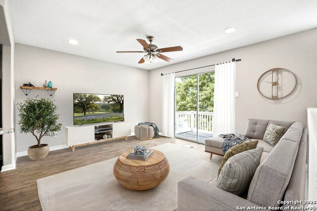 Image 2 of 45 For 122 Rush Haven F093