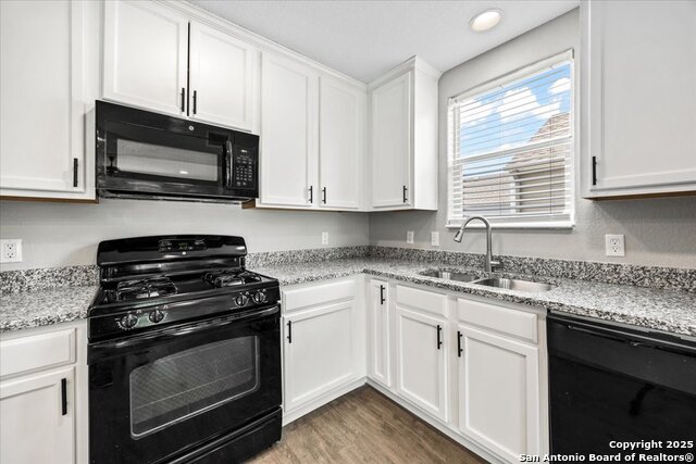 Image 21 of 45 For 122 Rush Haven F093