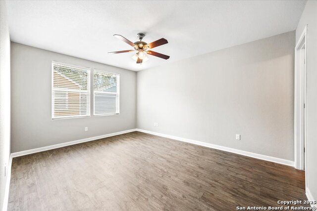 Image 23 of 45 For 122 Rush Haven F093