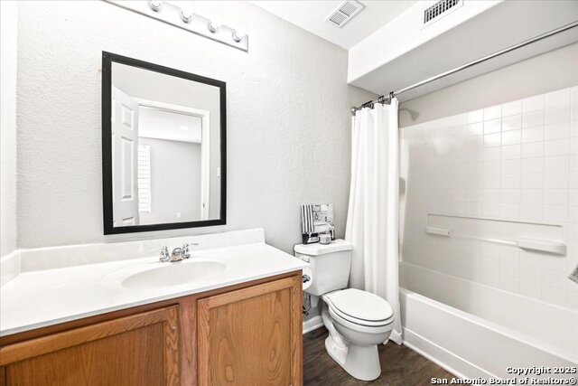 Image 32 of 45 For 122 Rush Haven F093