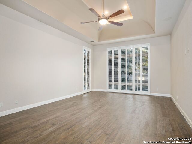 Image 18 of 50 For 202 Wellesley Loop
