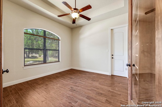 Image 10 of 46 For 847 Uluru  