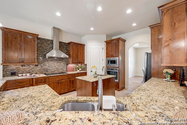 Image 14 of 46 For 847 Uluru  