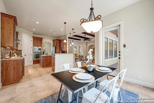 Image 17 of 46 For 847 Uluru  