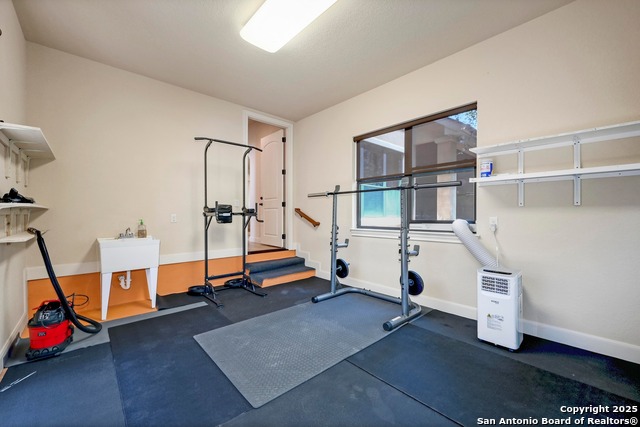 Image 26 of 46 For 847 Uluru  