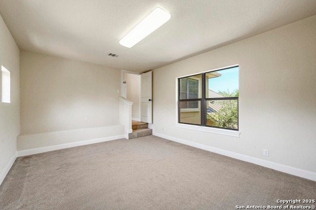 Image 35 of 46 For 847 Uluru  