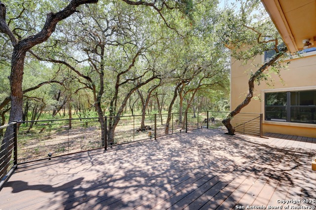 Image 39 of 46 For 847 Uluru  