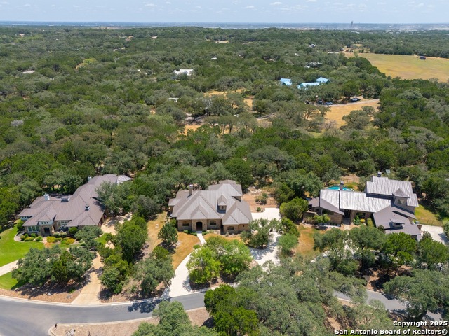 Image 42 of 46 For 847 Uluru  