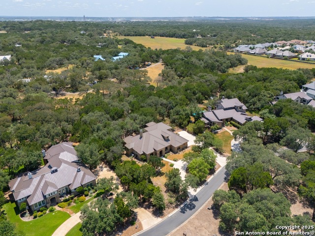 Image 46 of 46 For 847 Uluru  