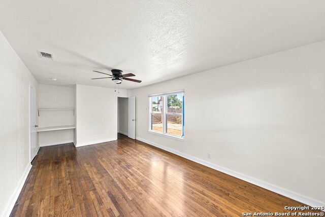 Image 18 of 34 For 1803 Burnet St