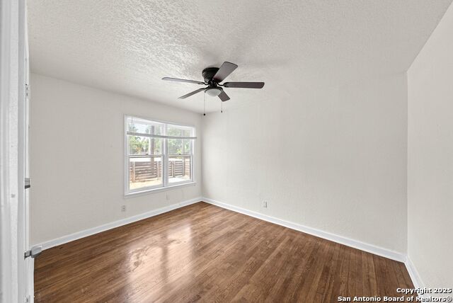 Image 22 of 34 For 1803 Burnet St