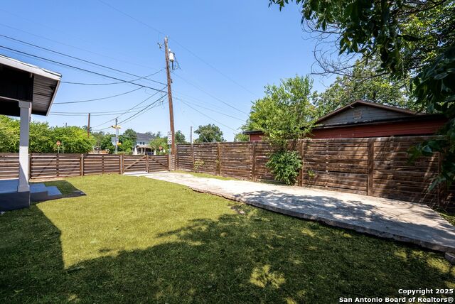 Image 34 of 34 For 1803 Burnet St