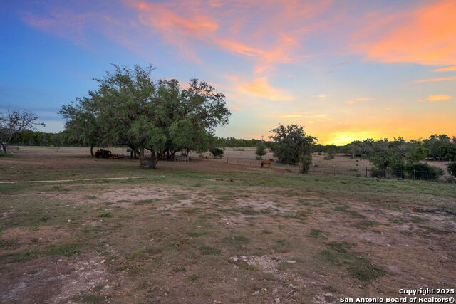 Image 43 of 69 For 368 Oak Hills