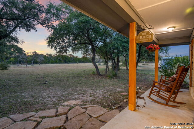 Image 7 of 69 For 368 Oak Hills