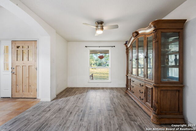 Image 9 of 69 For 368 Oak Hills
