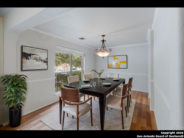 Listing photo id 1 for 7326 Concerto