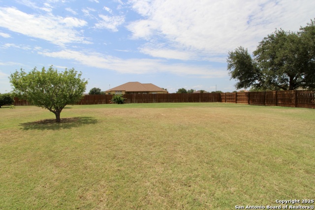 Image 15 of 58 For 15818 Lake Breeze