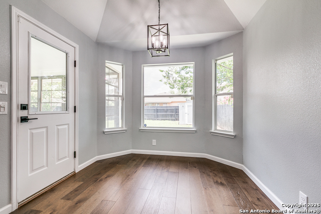 Image 11 of 22 For 8407 Chalk Hill