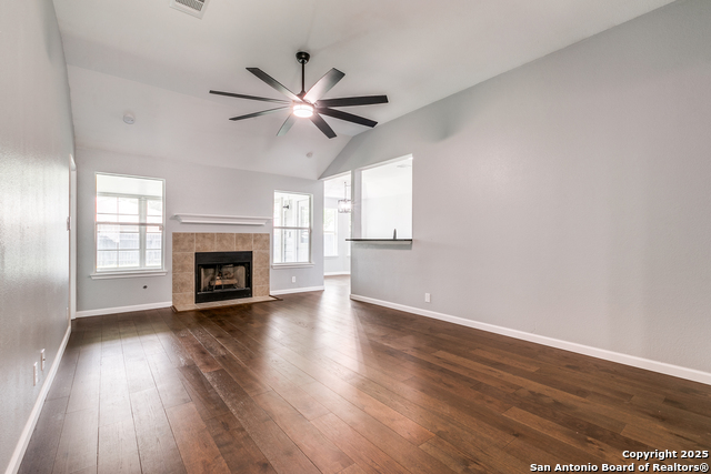 Image 7 of 22 For 8407 Chalk Hill