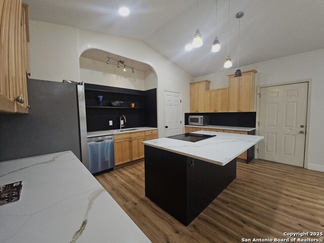 Image 3 of 16 For 12611 Sandtrap Street