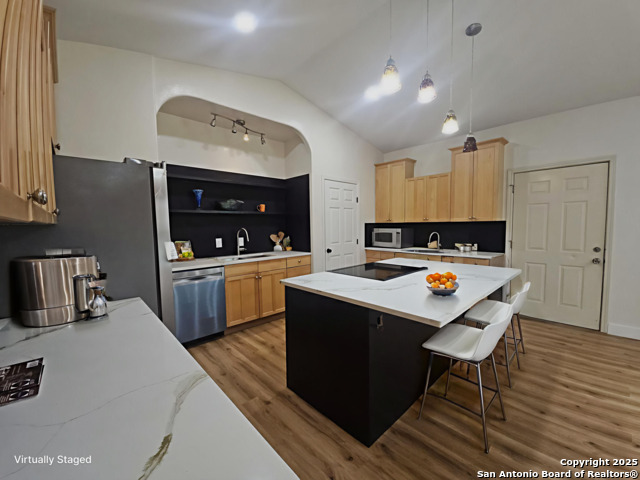 Image 4 of 16 For 12611 Sandtrap Street