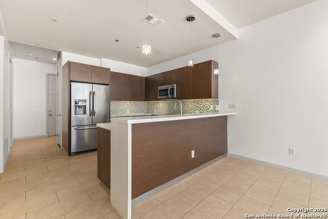 Image 11 of 27 For 17902 La Cantera Pkwy  406