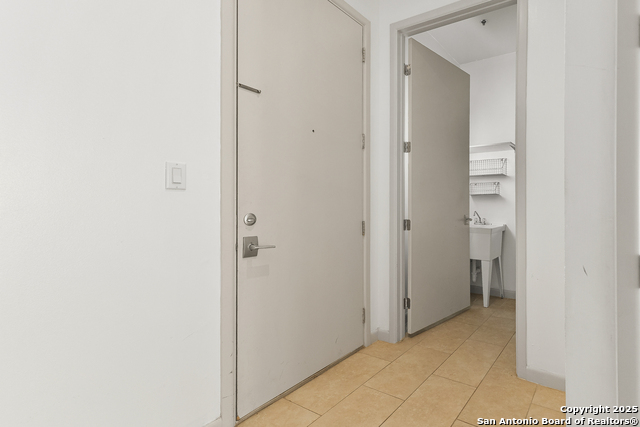 Image 5 of 27 For 17902 La Cantera Pkwy  406