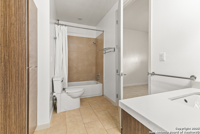 Image 8 of 27 For 17902 La Cantera Pkwy  406