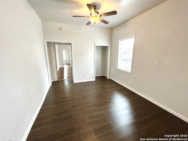 Image 16 of 21 For 1137 Ashby Pl W 4