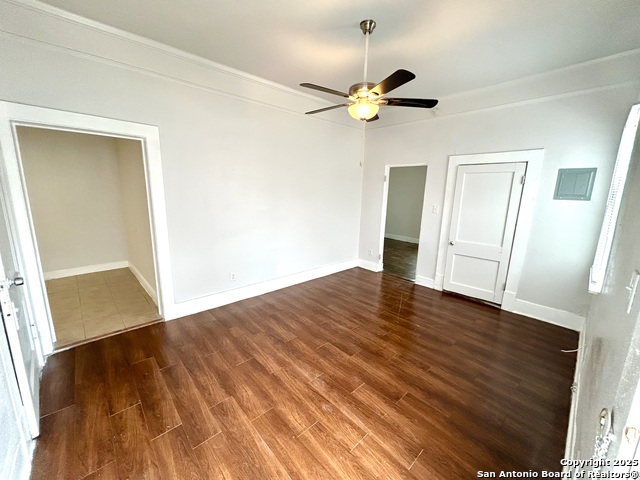 Image 4 of 21 For 1137 Ashby Pl W 4