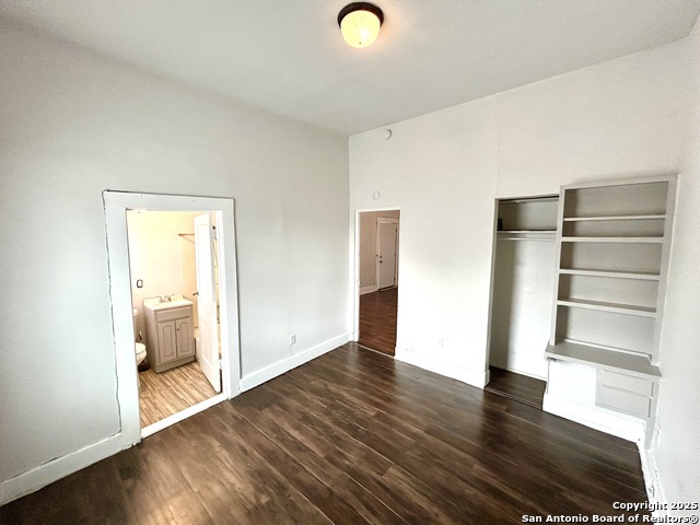 Image 8 of 21 For 1137 Ashby Pl W 4