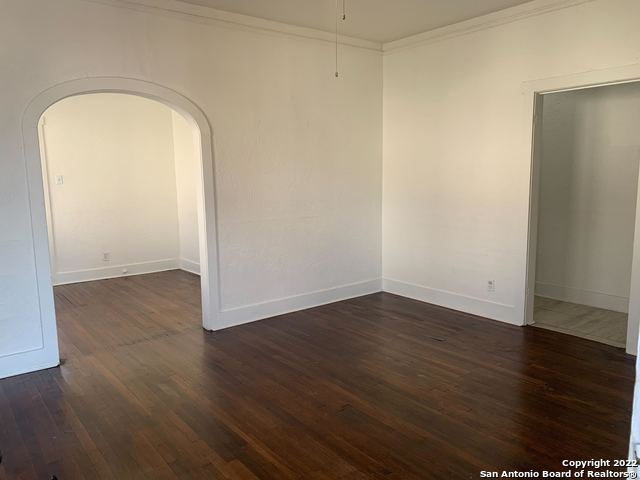 Image 3 of 10 For 1411 Magnolia Ave W