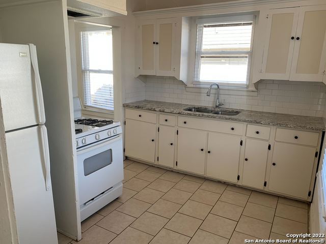 Image 7 of 10 For 1411 Magnolia Ave W