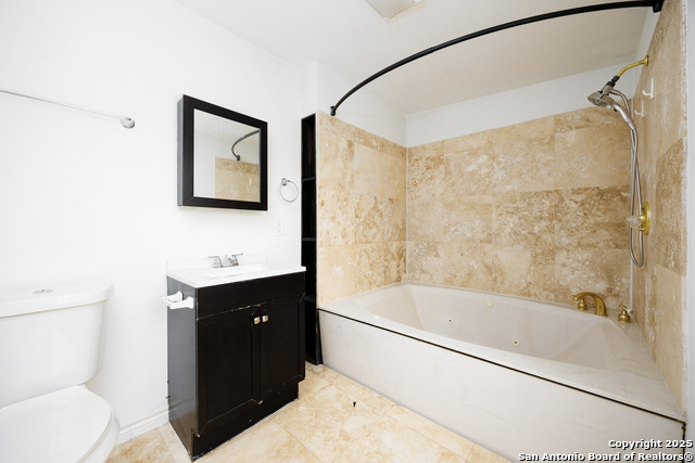 Image 19 of 27 For 641 Weber