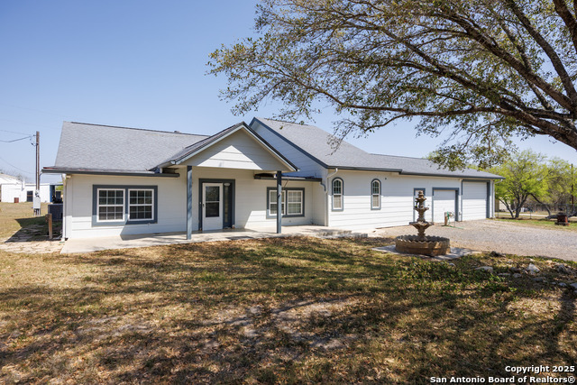 Image 3 of 27 For 641 Weber