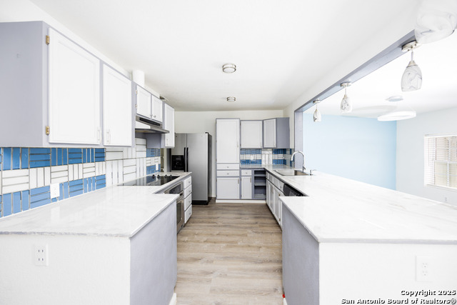 Image 9 of 27 For 641 Weber