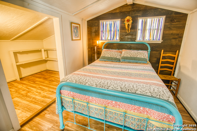 Listing photo id 34 for 2700 Little Creek Rd. N