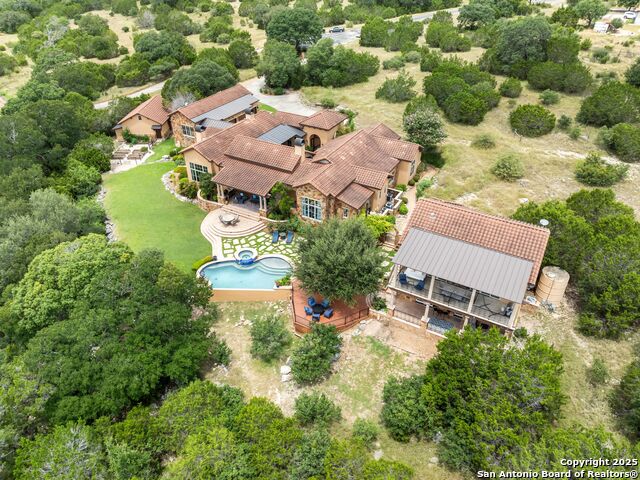 Listing photo id 89 for 103 Castle Rock