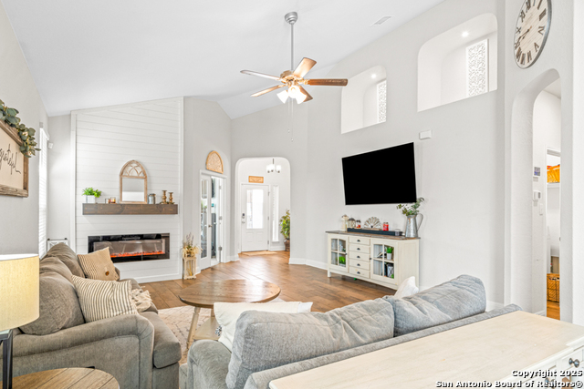 Image 3 of 28 For 9579 Bicknell Sedge