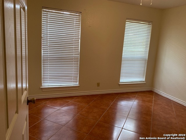Image 10 of 15 For 1907 Summerwood Dr