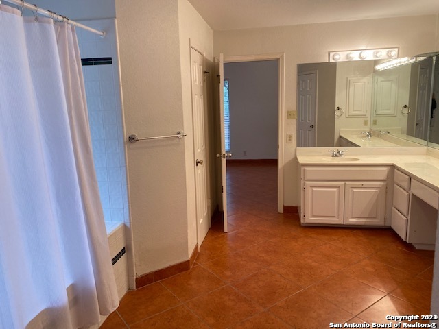 Image 11 of 15 For 1907 Summerwood Dr